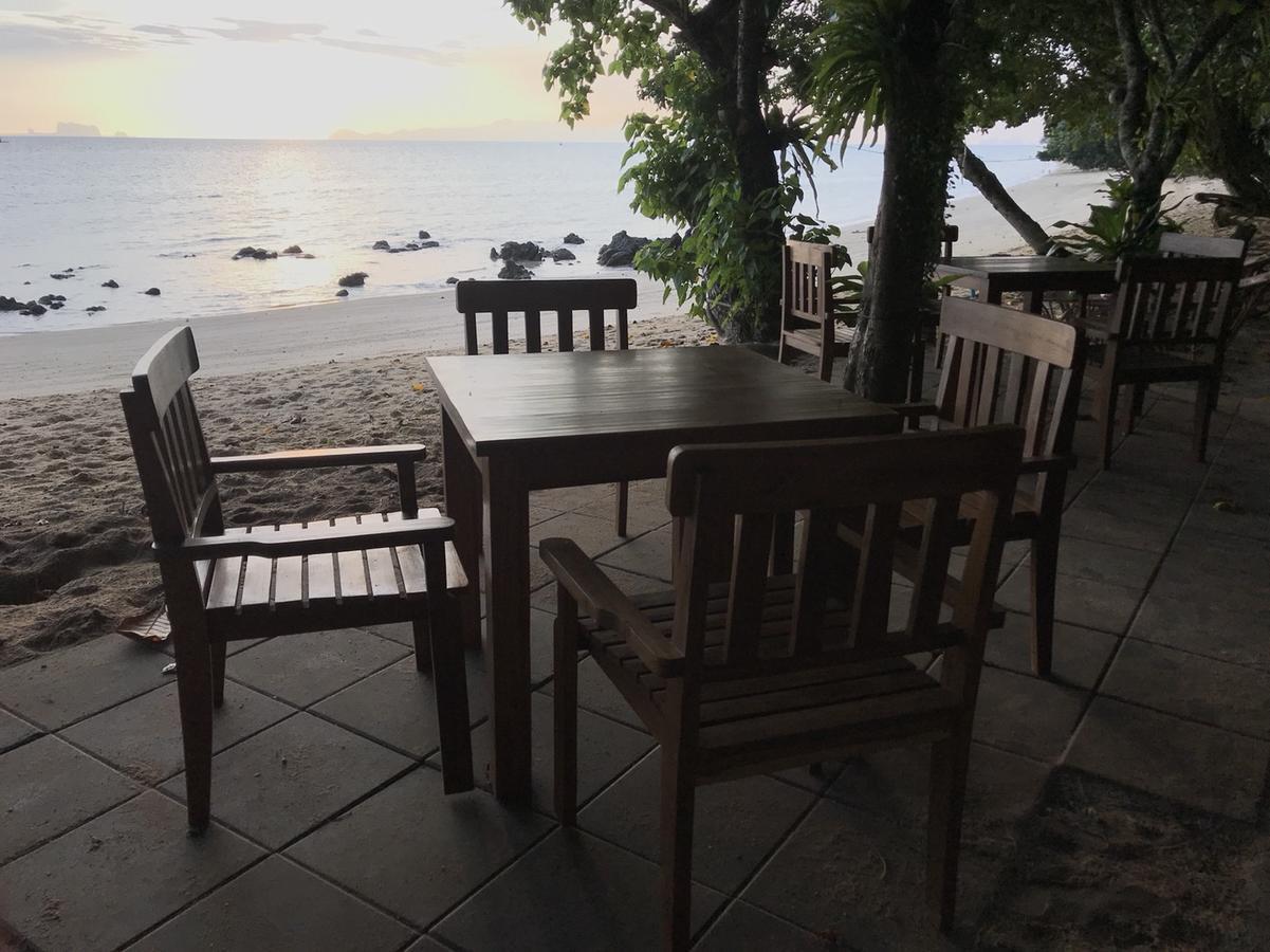 Paradise Beachfront Bungalows Otel Koh Kradan Dış mekan fotoğraf