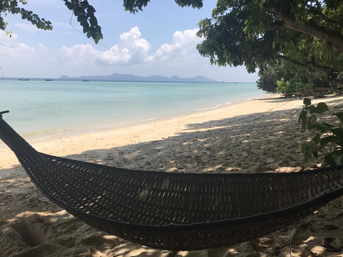 Paradise Beachfront Bungalows Otel Koh Kradan Dış mekan fotoğraf
